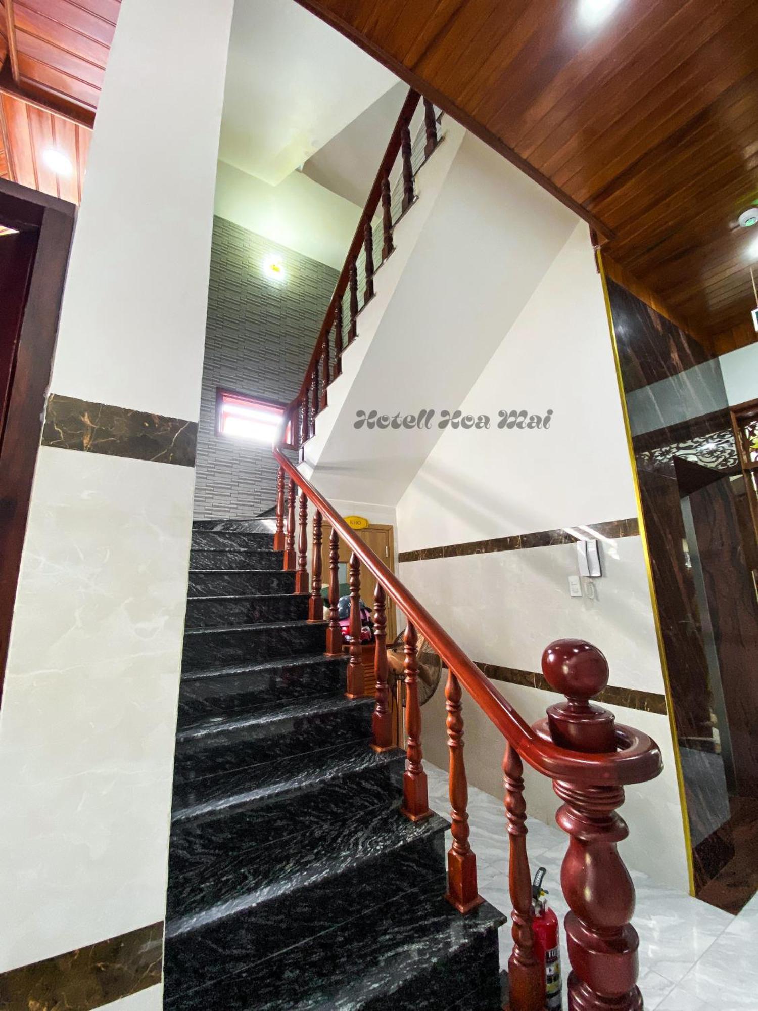 Hotel Hoa Mai CON DAO Exterior photo